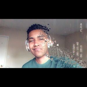 Meet your Posher, Litiana